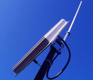 Vesuvius Streamline RBI-2656AP 5-6GHz, 26dBi Integrated Antenna with External Connector. RouterOS Level 5.